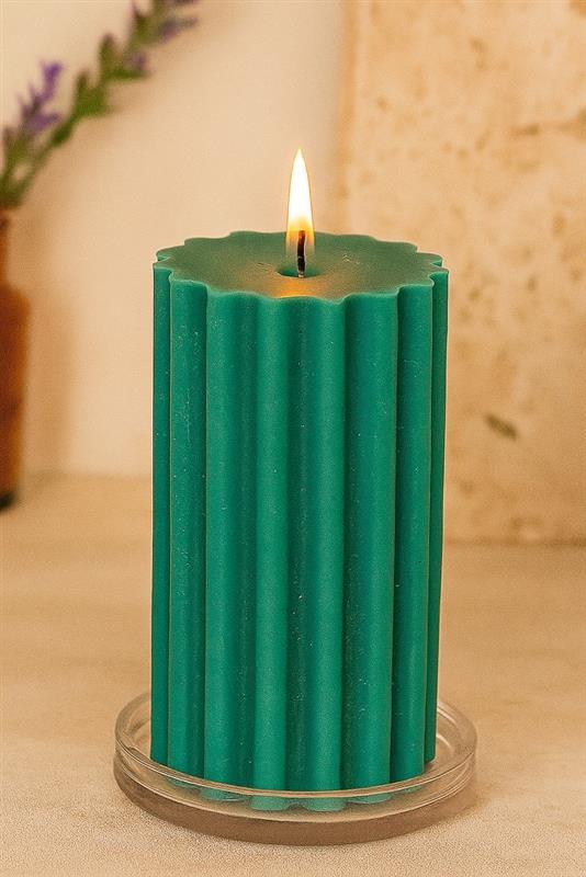 Decorative pillar candle, long-burning pillar candle